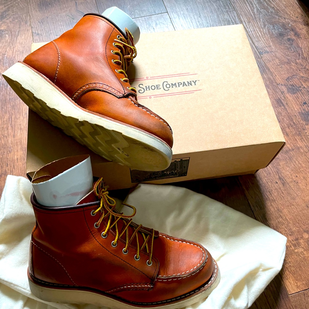 Redwing boots women’s 6.5 classic moc 6 inch